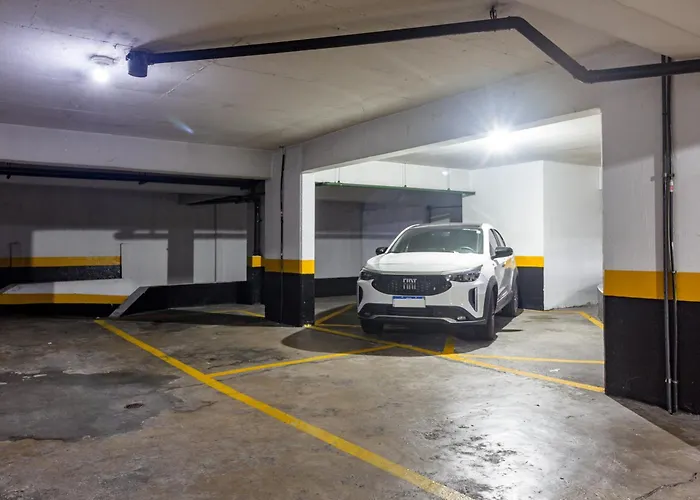 Moema 1 Dormitorio 1Vaga C/Servicos